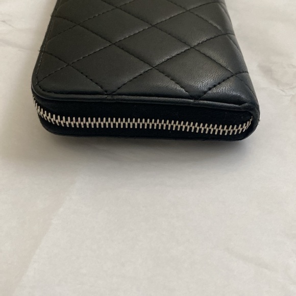 SOLD! Authentic Classic Chanel Continental Wallet - Picture 6 of 13